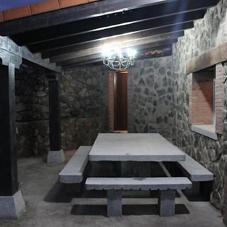 Vila El Cauce Navaluenga Exteriér fotografie