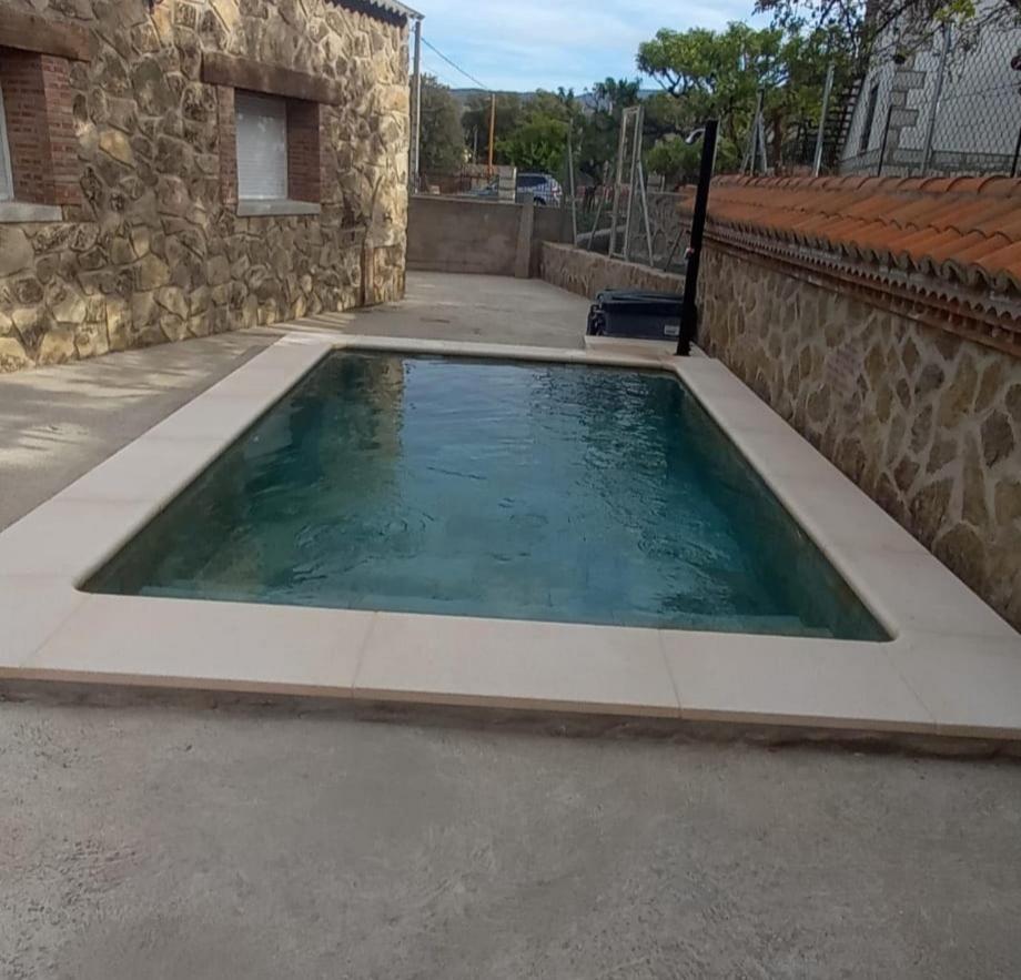 Vila El Cauce Navaluenga Exteriér fotografie