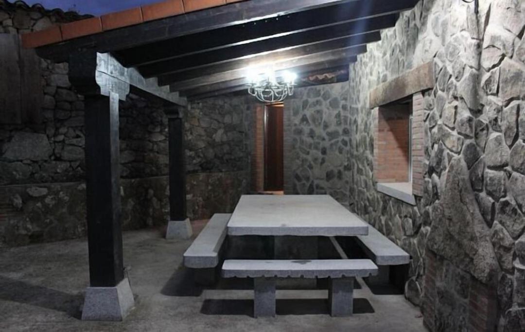 Vila El Cauce Navaluenga Exteriér fotografie