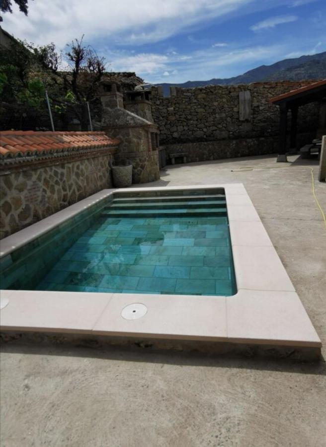 Vila El Cauce Navaluenga Exteriér fotografie